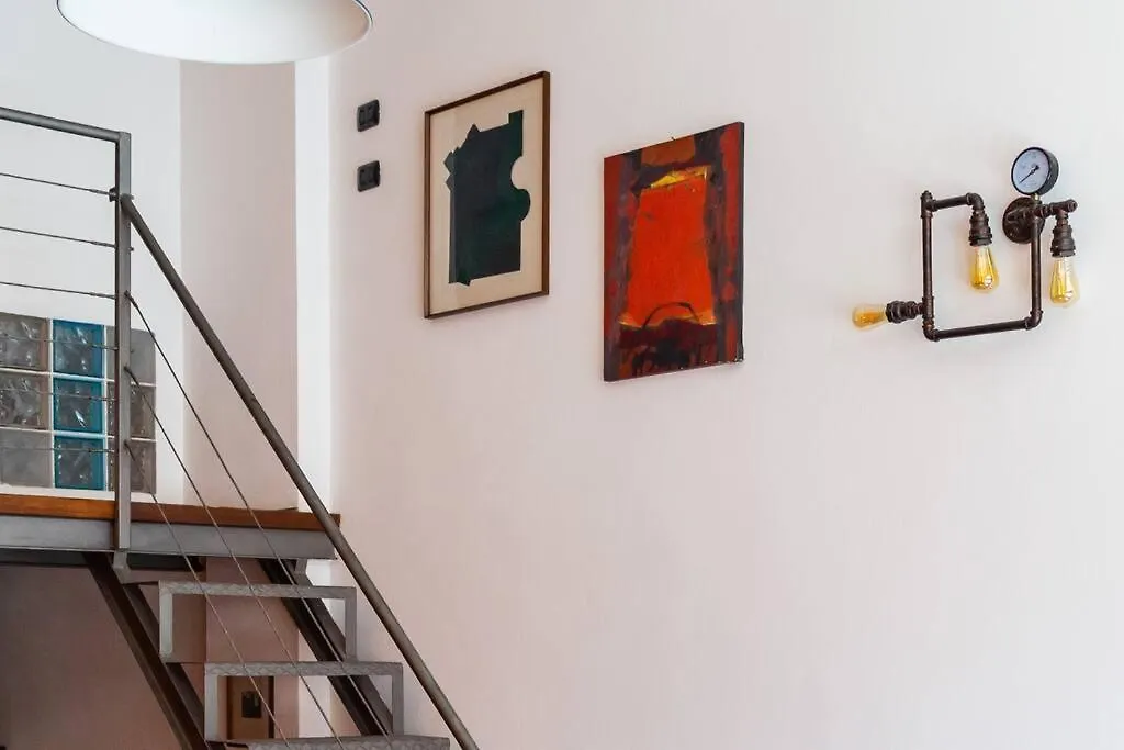 2 Min Da Porta Genova - Elegante Bilocale Apartment Milan